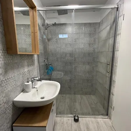 Ana Apartamento