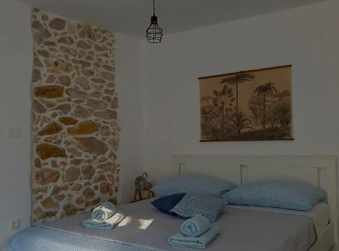 Ana * Zadar